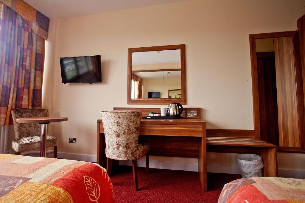 West County Hotel