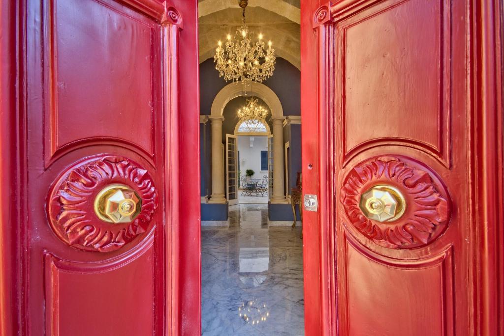 Julina Boutique Living — property photo 1