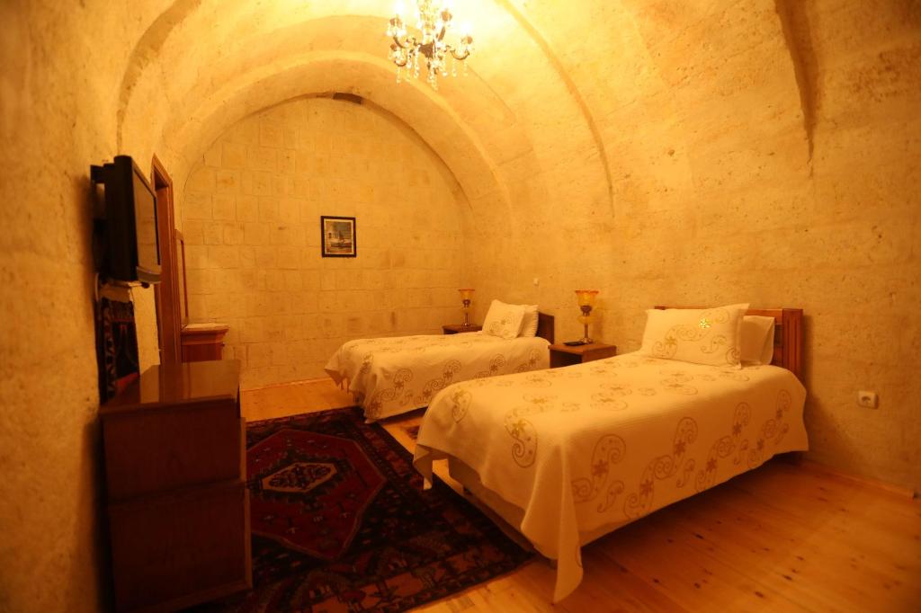 Upper Greek House