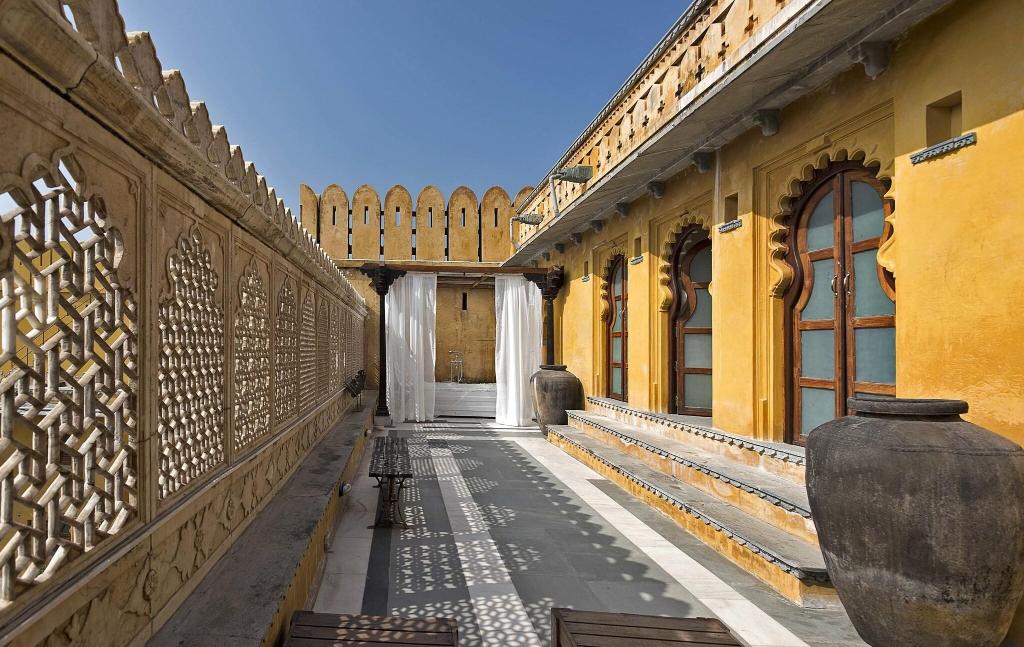 Amritara Gogunda Palace