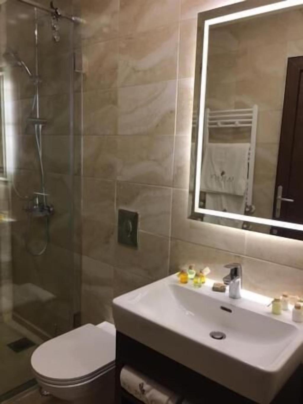 La Place Hotel
