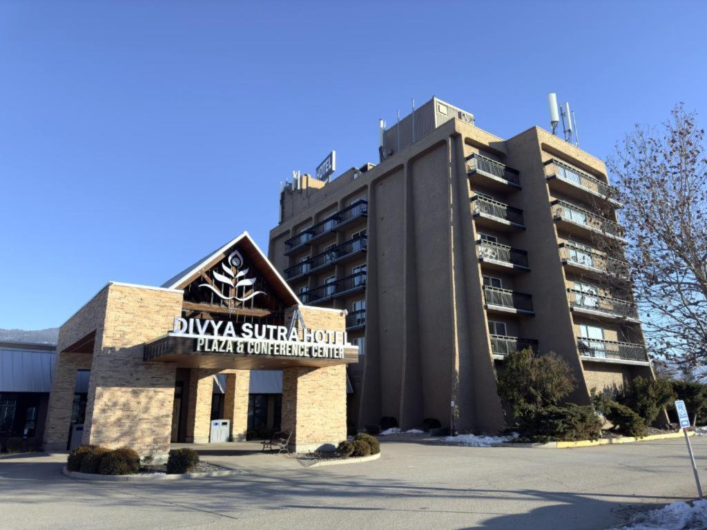 Divya Sutra Plaza & Conference Centre, Vernon, BC