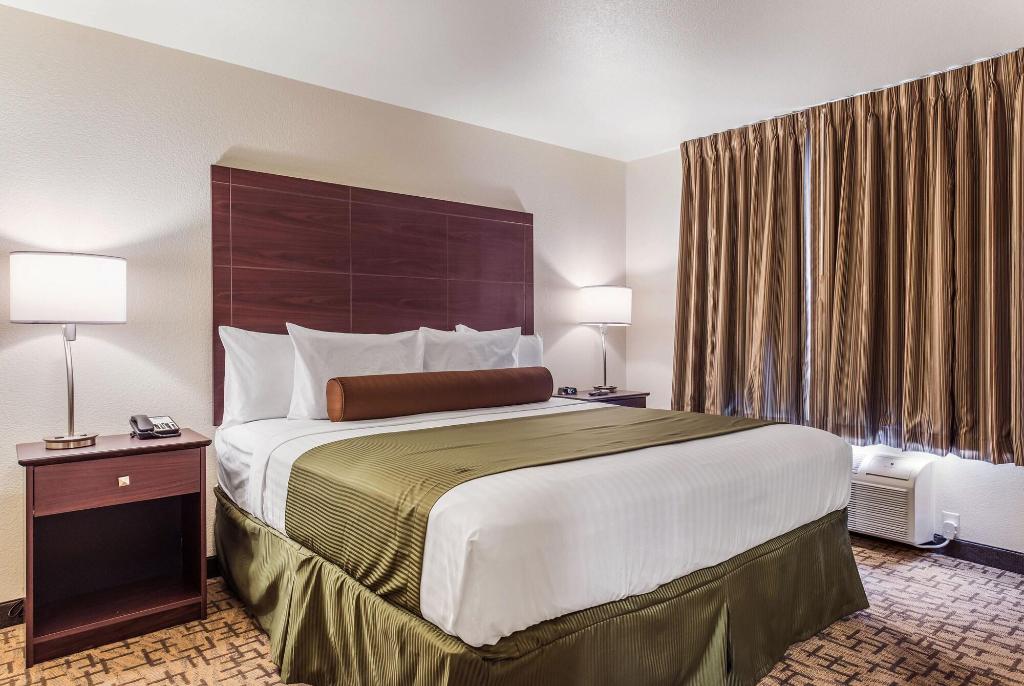 Cobblestone Hotel And Suites Torrington