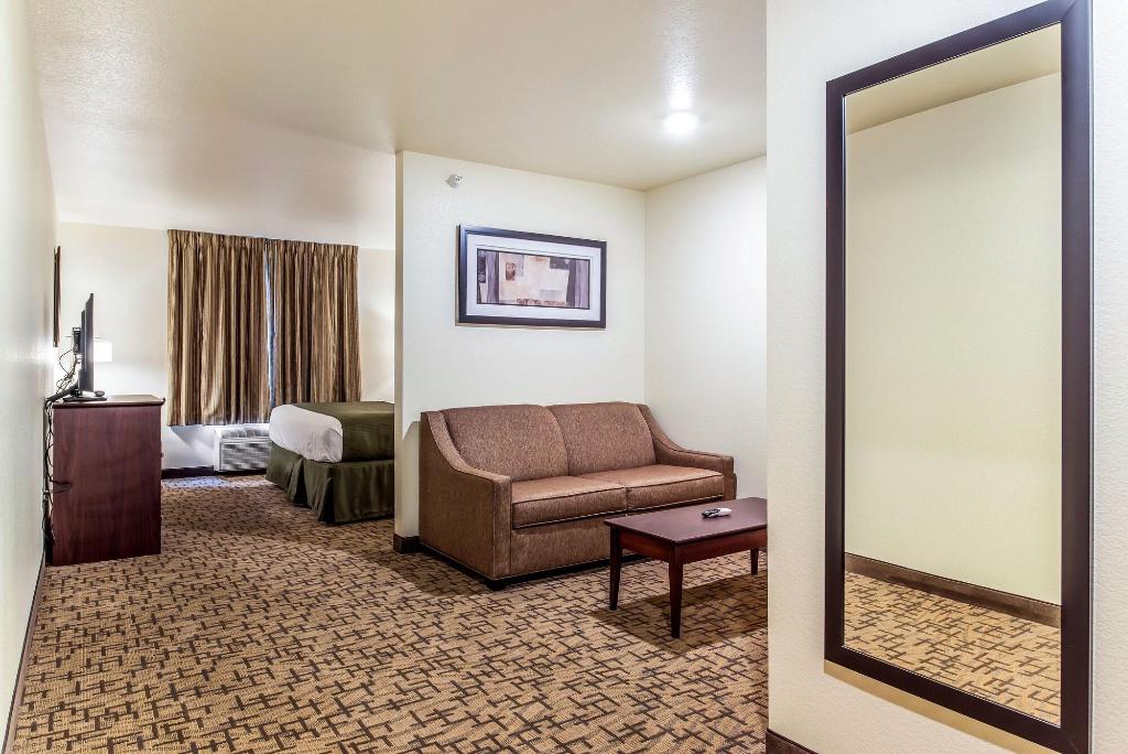 Cobblestone Hotel & Suites - Gering/Scottsbluff