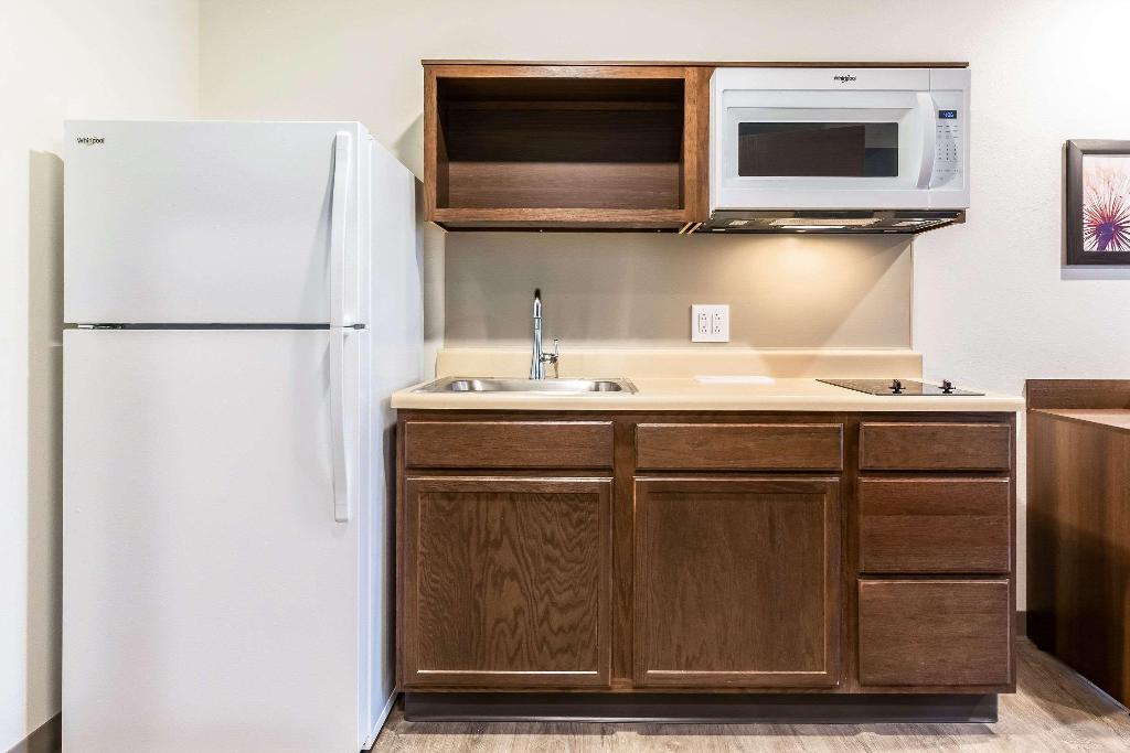Woodspring Suites Indianapolis Castleton