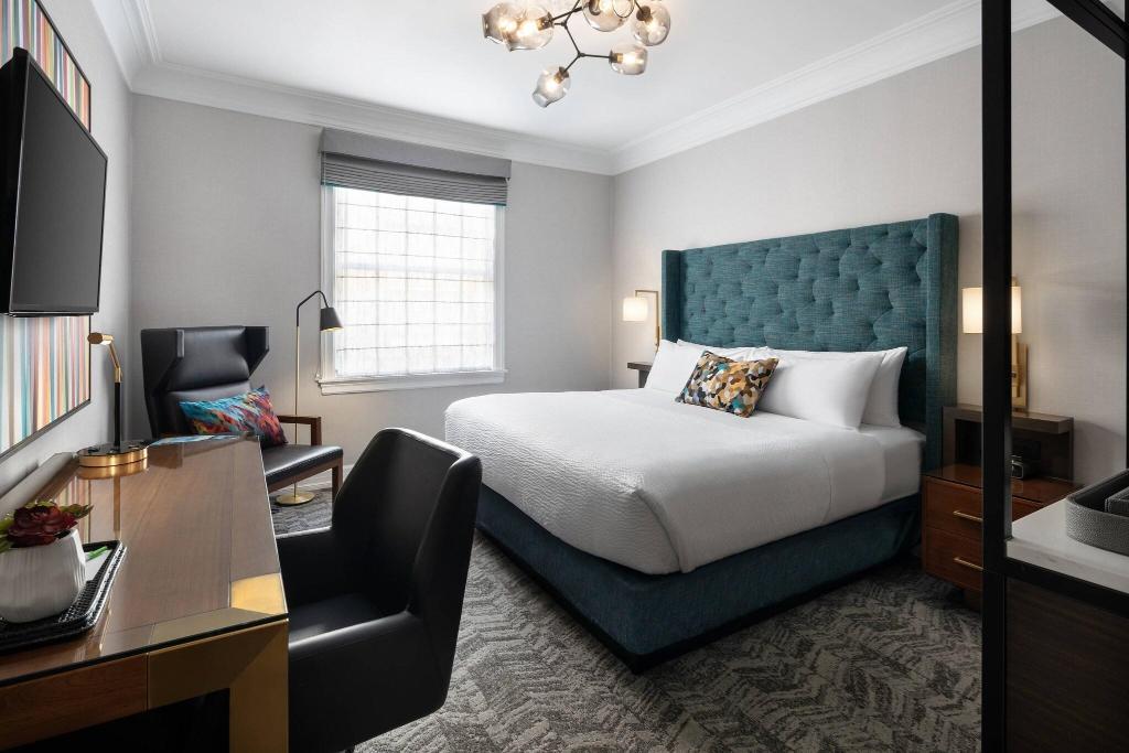 Courtyard by Marriott San Francisco Downtown/Van N