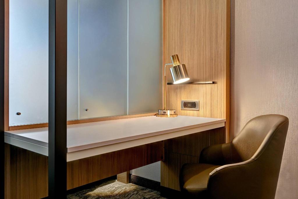 Springhill Suites By Marriott Albuquerque Universi