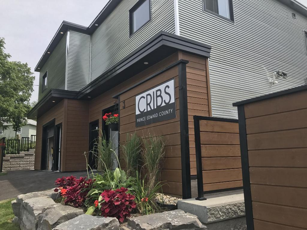 Cribs On The Hill