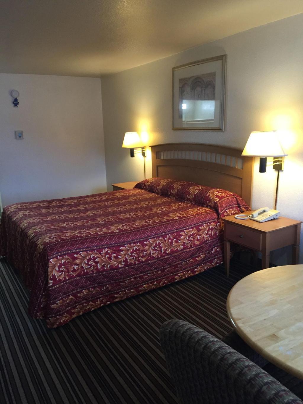 Royal Inn