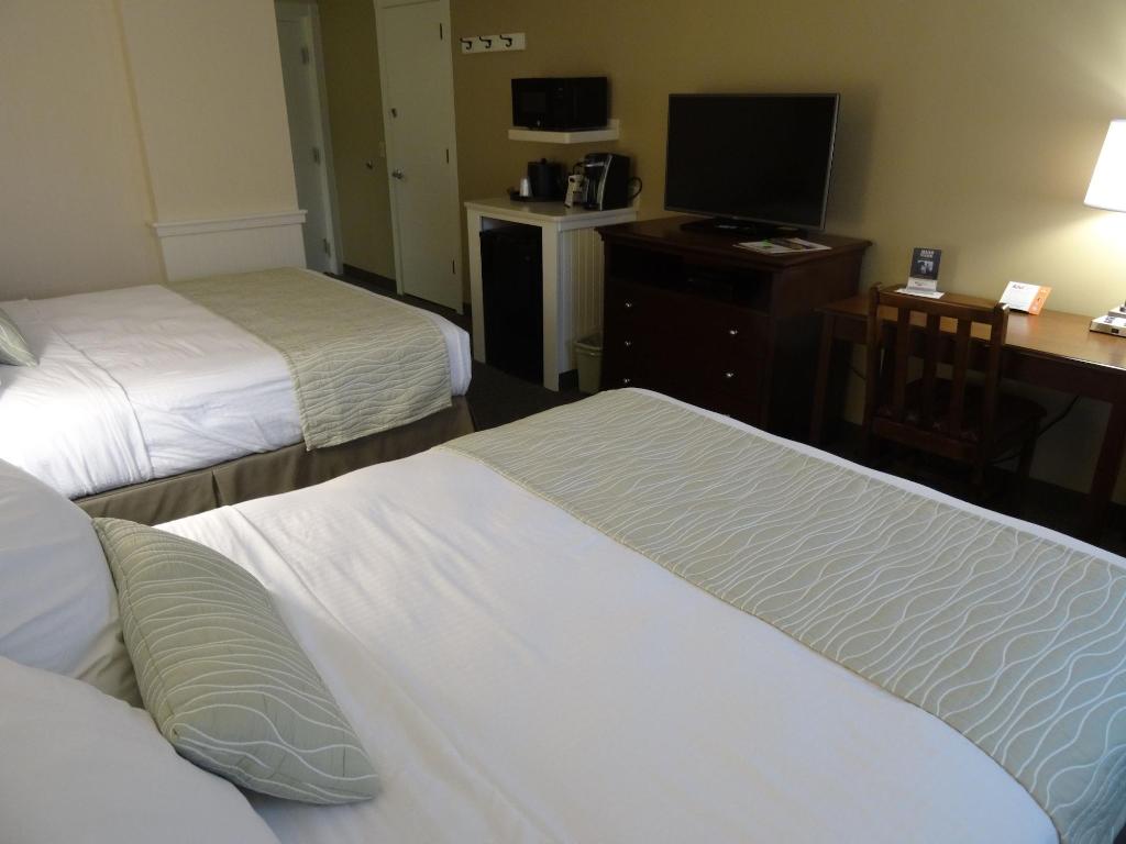 Bird-in-Hand Family Inn