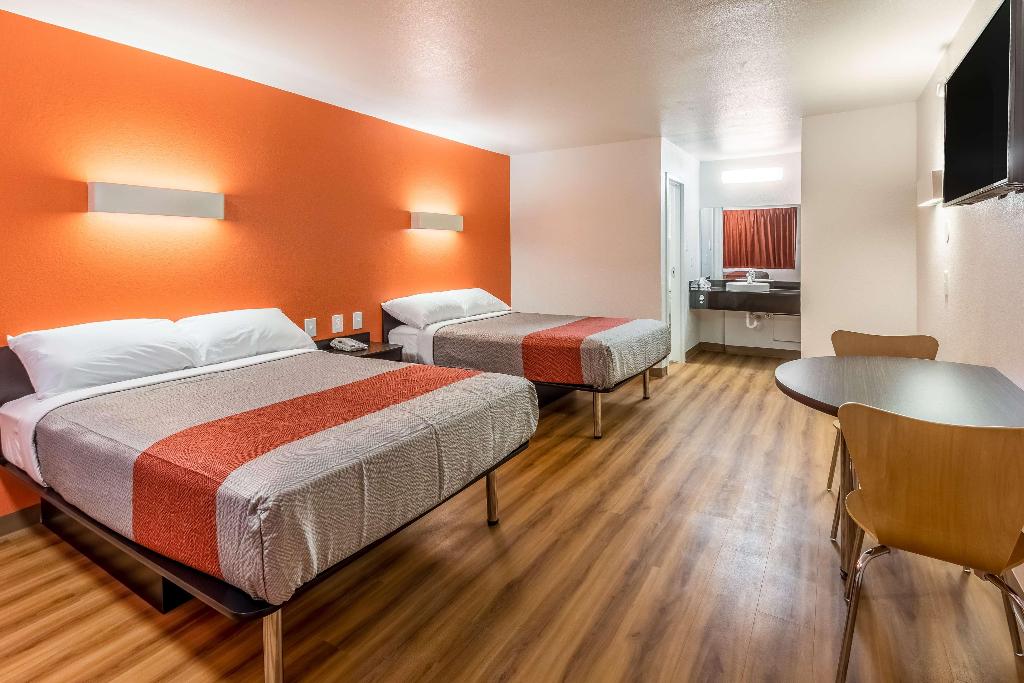 Motel 6-Arlington, TX - UTA GA