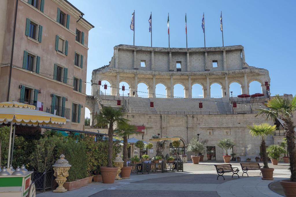 Europa-Park Freizeitpark & Erlebnis-Resort, Hotel Colosseo