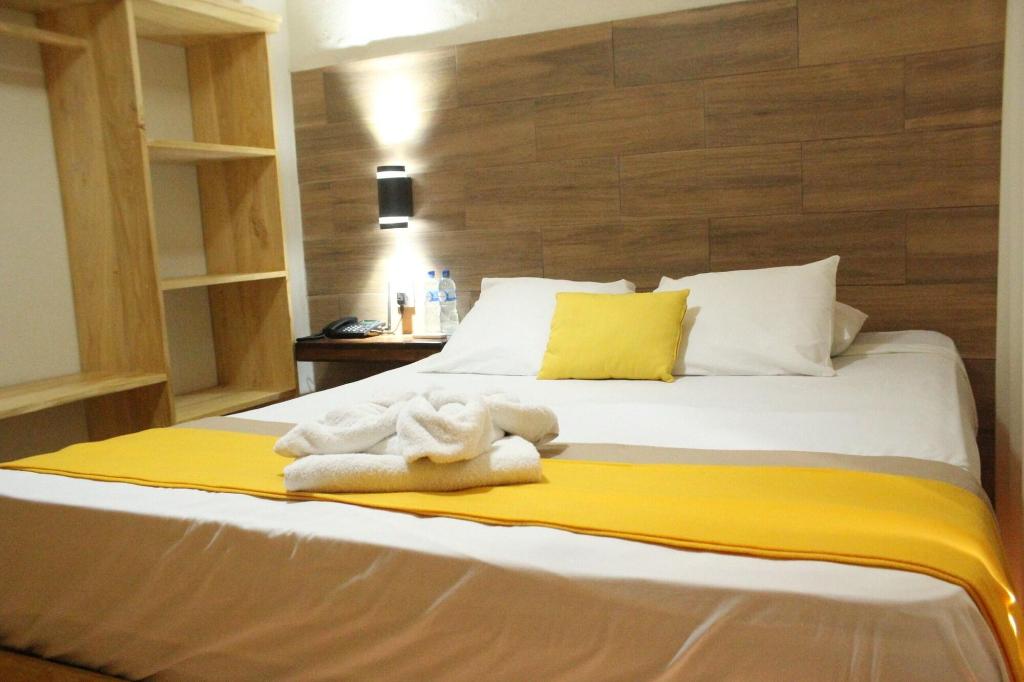 Hotel Bahia Del Sol