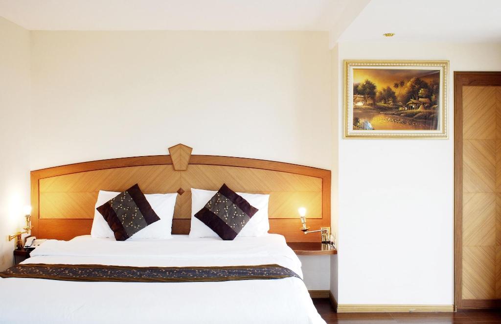 Elegant Hotel