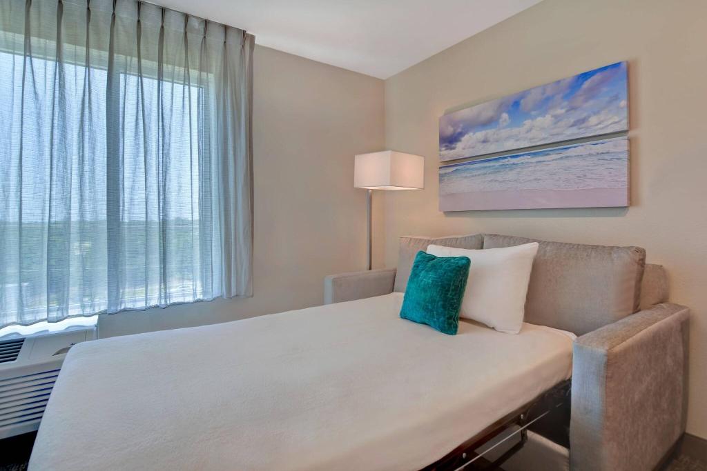 Towneplace Suites By Marriott Panama City Beach Pi