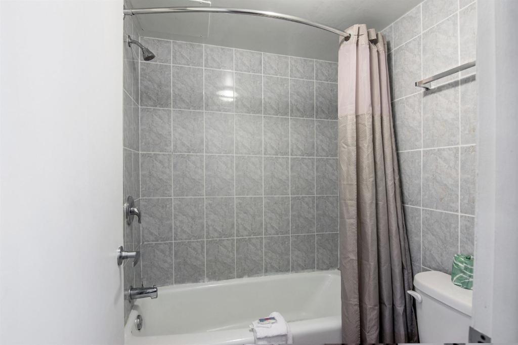 Motel 6 Glassboro, NJ - Rowan University