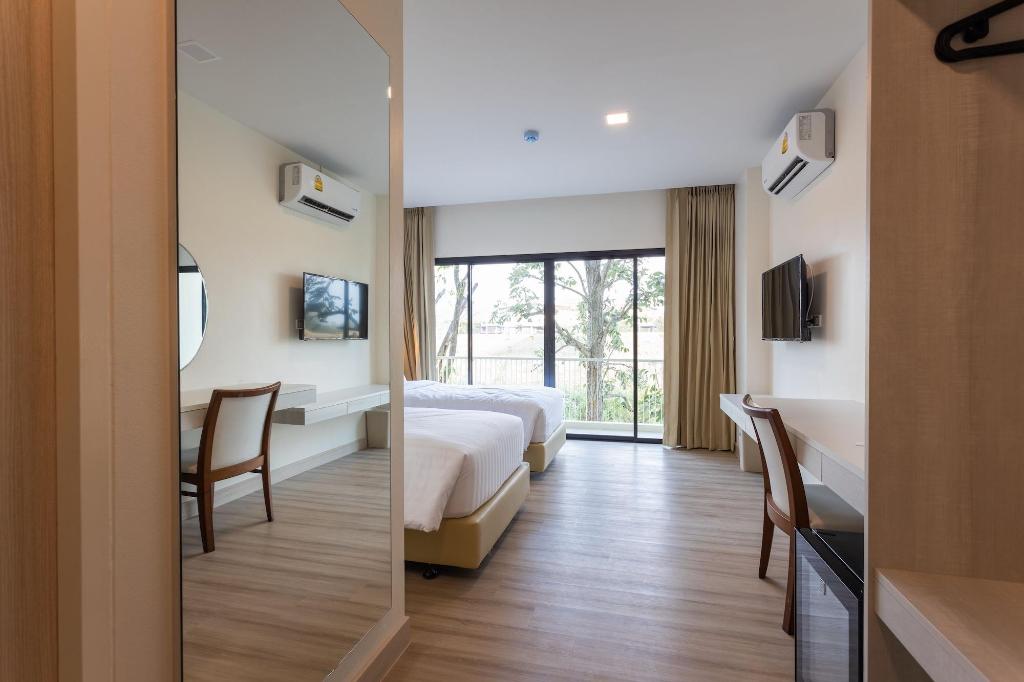 Porestva Hotel Sriracha
