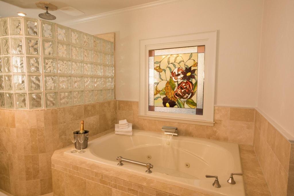 Wine Country Inn & Cottages Napa Valley