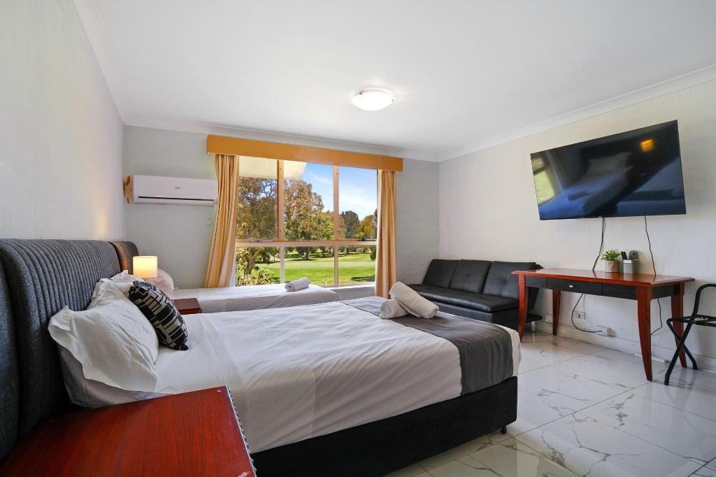 Golf Place Inn