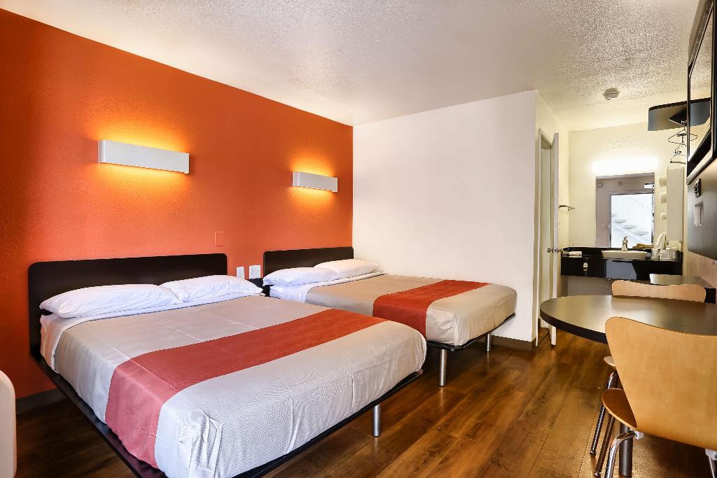 Super 8 By Wyndham Walnut Creek