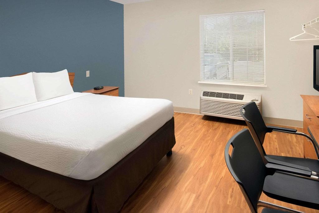 WoodSpring Suites Clarksville Ft. Campbell