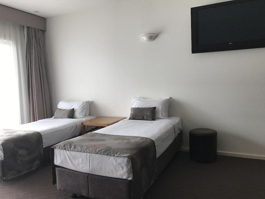 Mornington Hotel