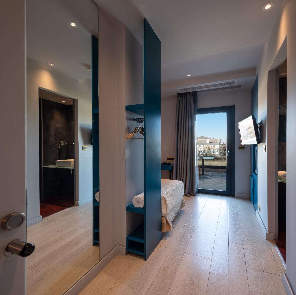 Essence Hotel