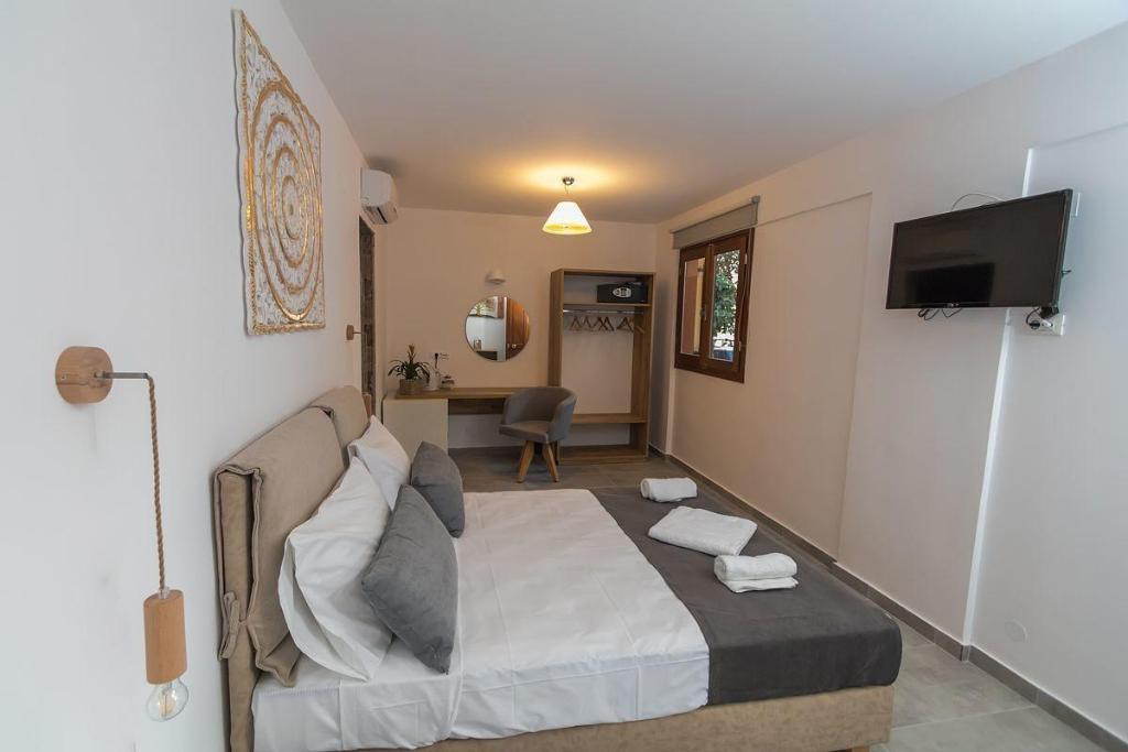 Deluxe Hotel