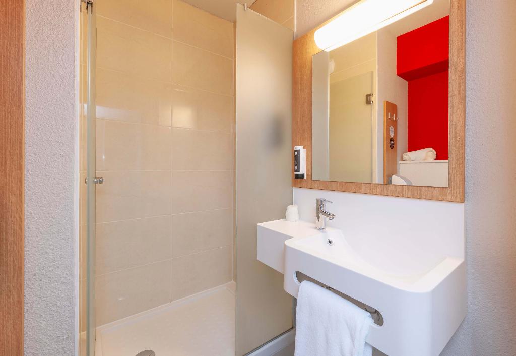 B&B HOTEL Mont De Marsan