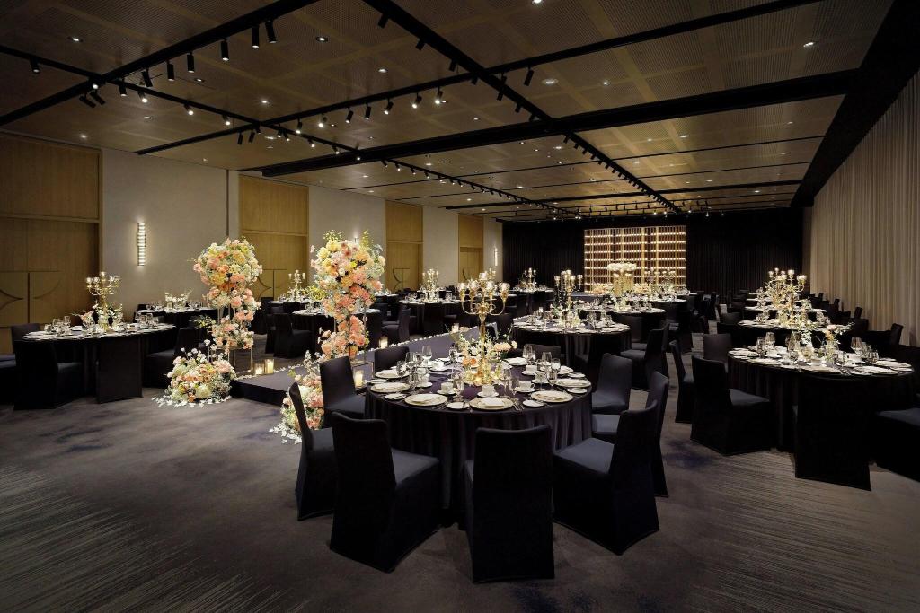 Gravity Seoul Pangyo Autograph Collection - Conferences