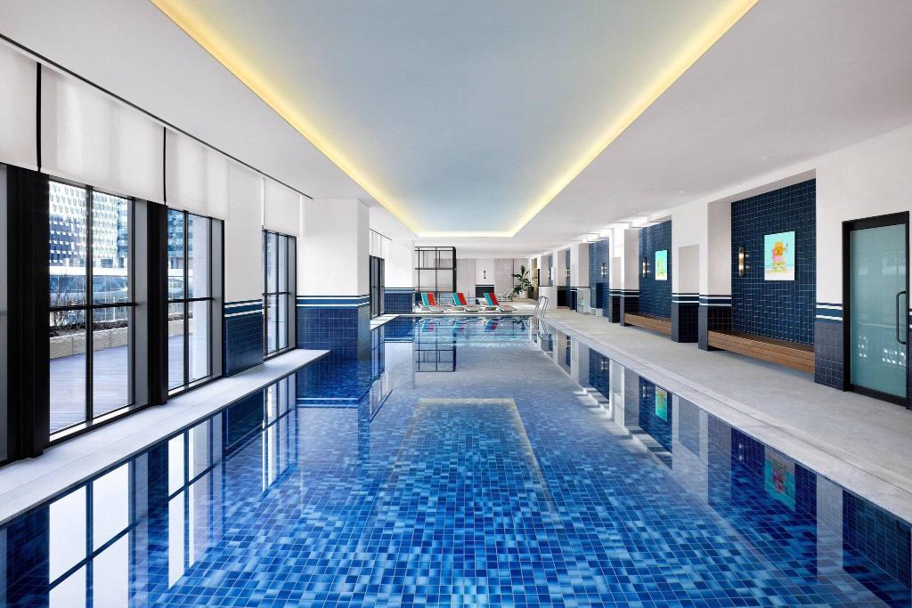 Gravity Seoul Pangyo Autograph Collection - Pool