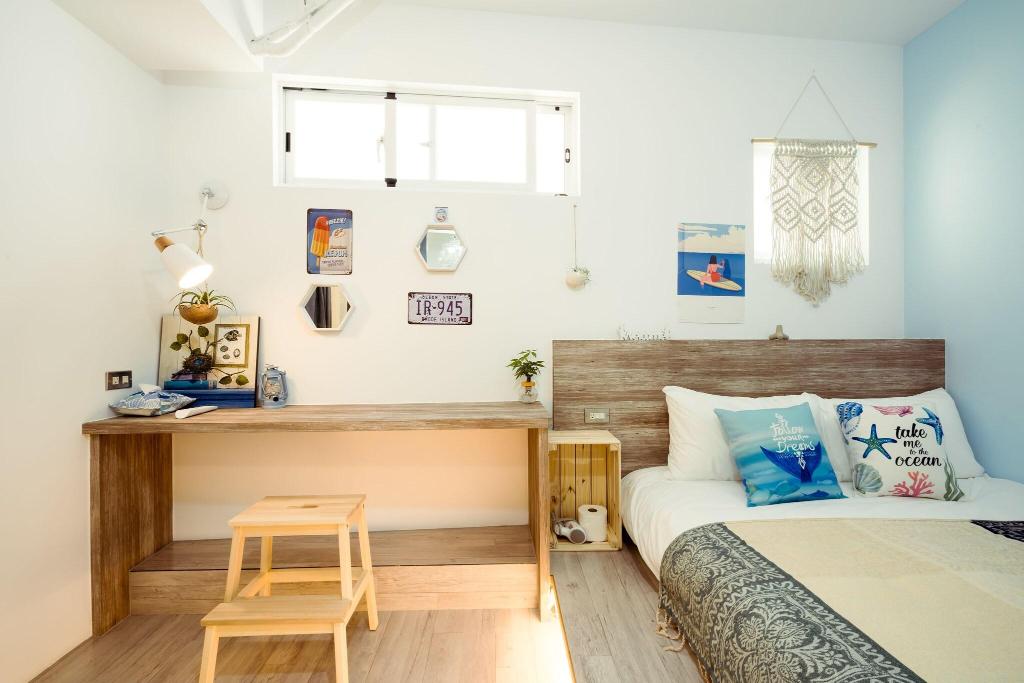 A Room Time