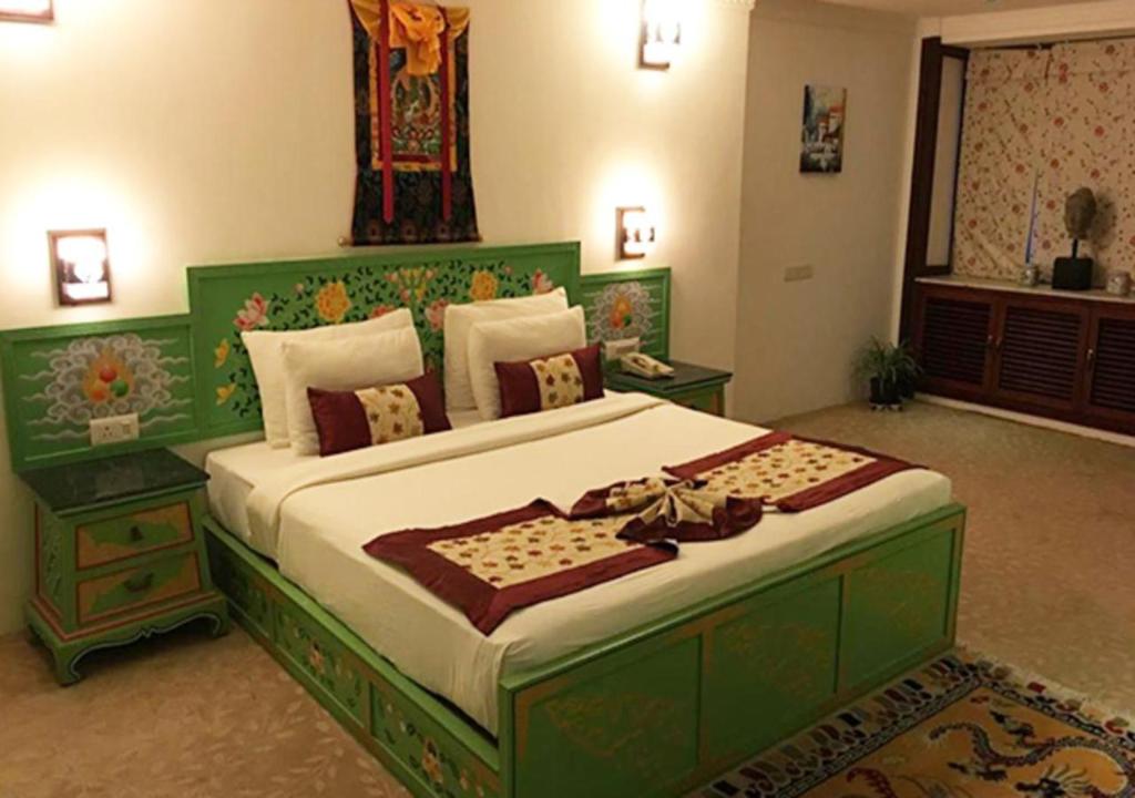 The Chumbi Mountain Retreat