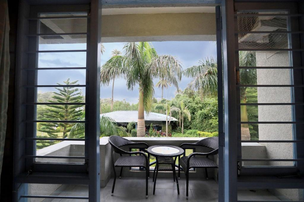 Hummingbird Resort