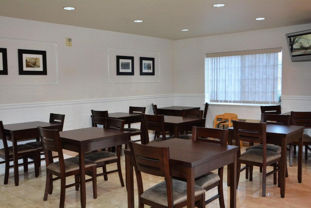 FairBridge Inn & Suites DuPont