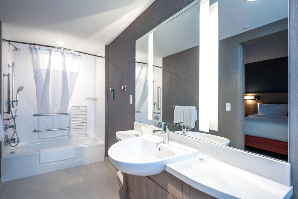 Springhill Suites By Marriott Kenosha