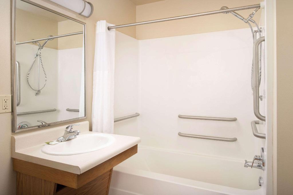 Woodspring Suites Indianapolis Greenwood