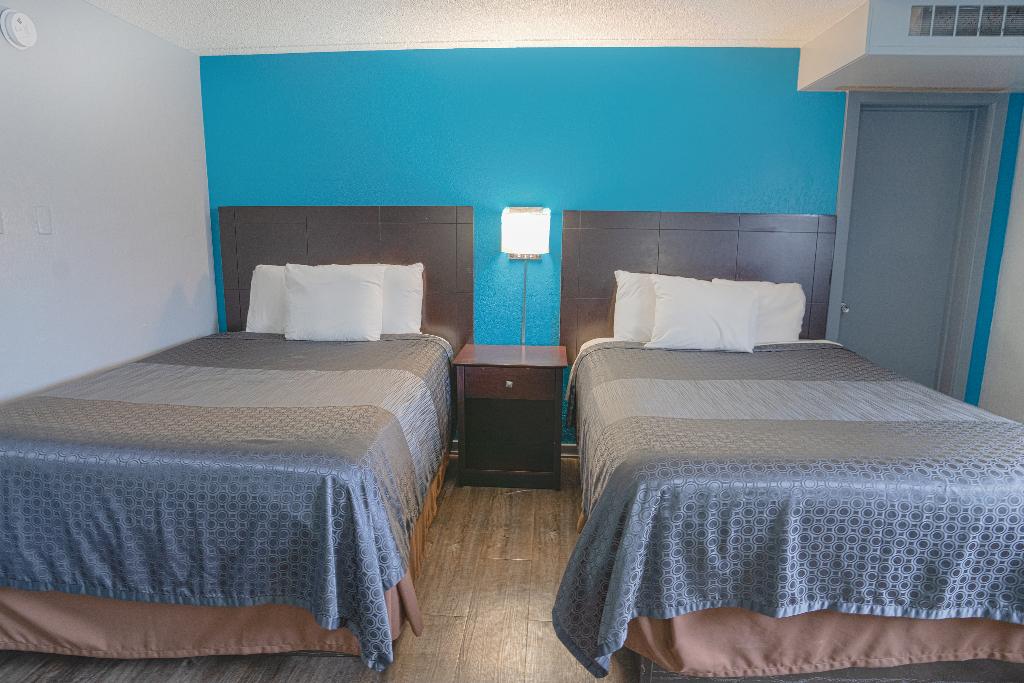 Executive Inn Owatonna Hwy 35