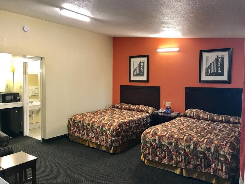 Scottish Inns & Suites