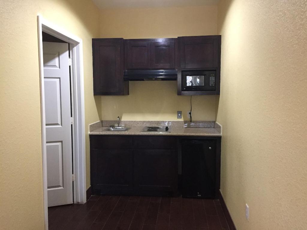 Highlands Suites