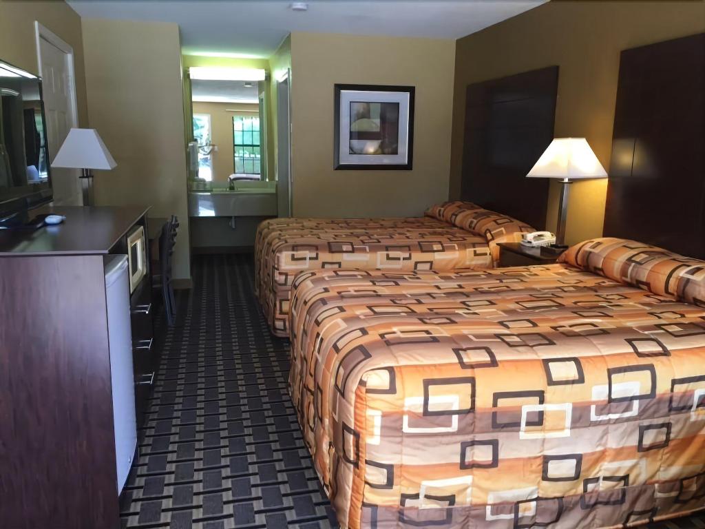 Executive Inn & Suites
