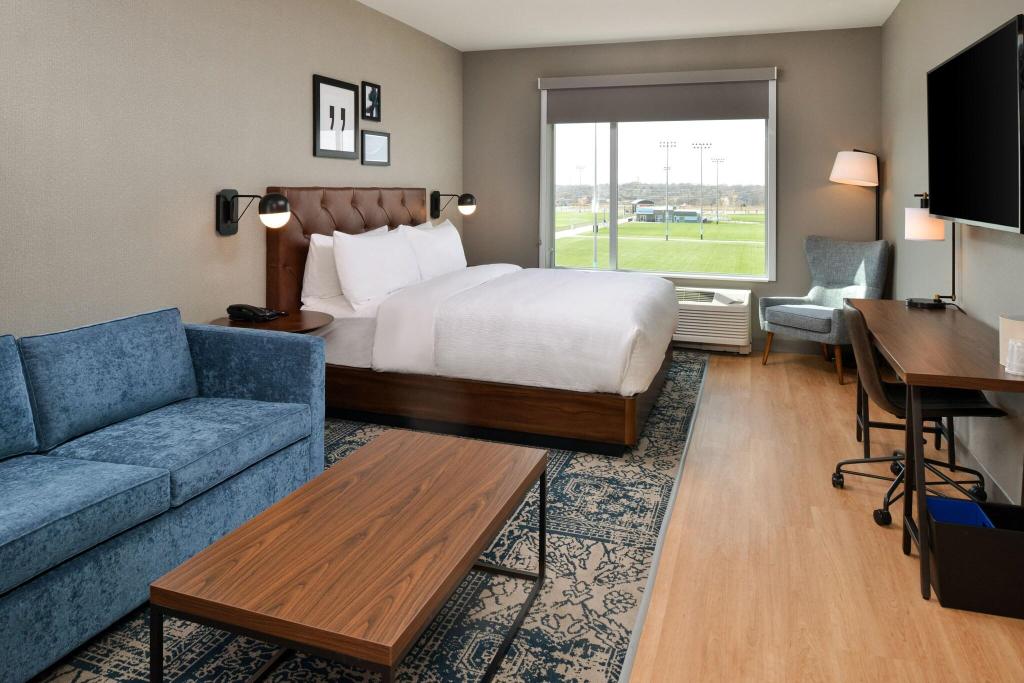 Four Points By Sheraton Olathe