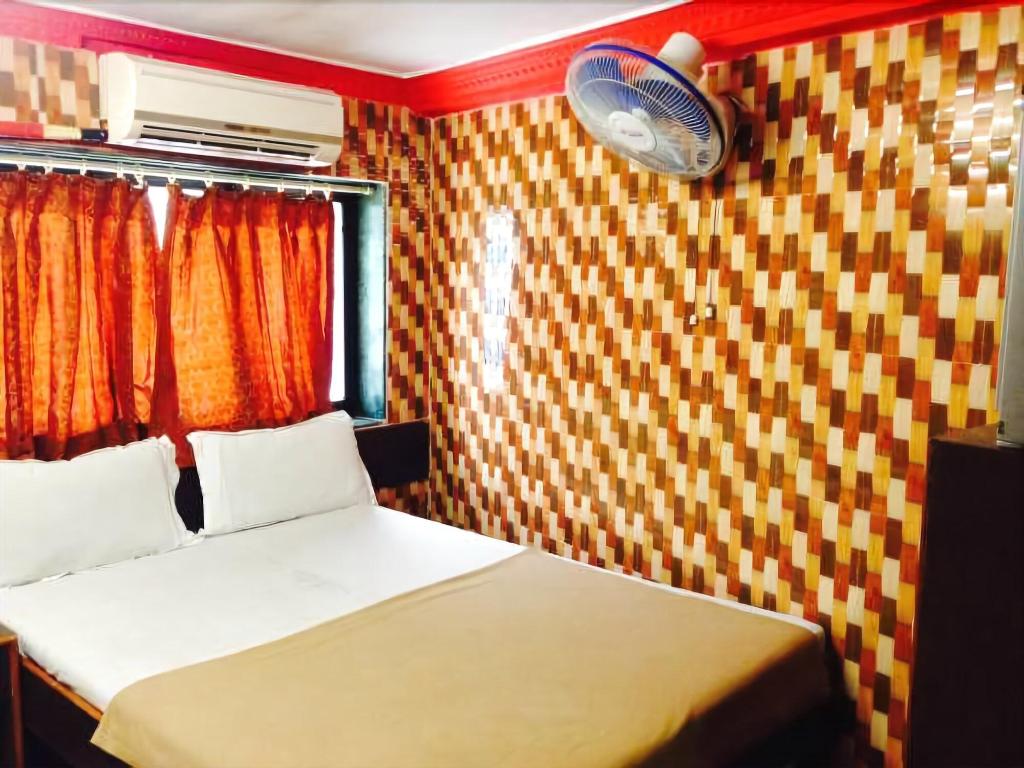 Hotel Metro Plaza