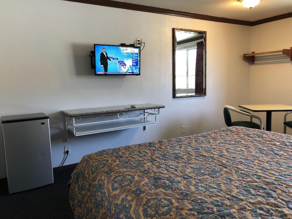 Starlight Inn Valley Blvd