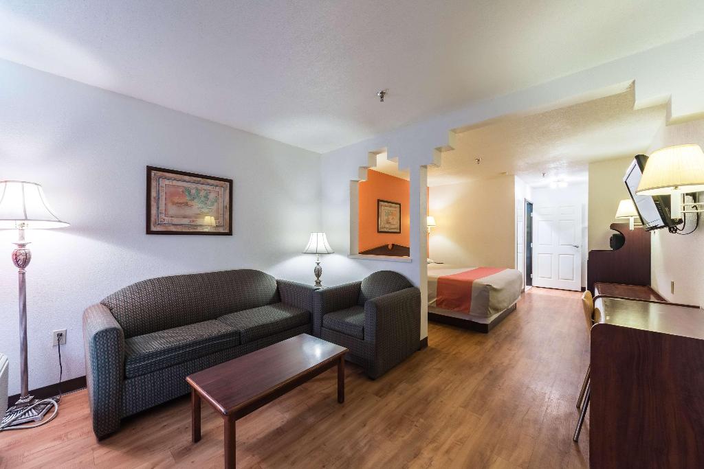 Quality Inn & Suites Junction