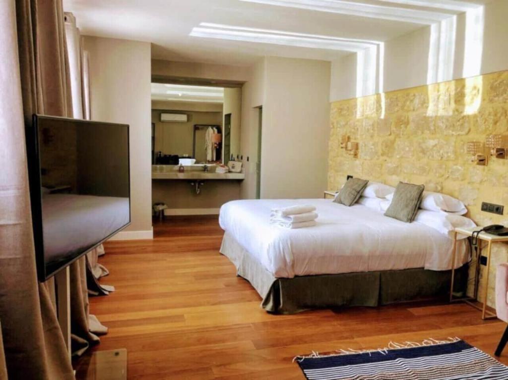 HOTELATE