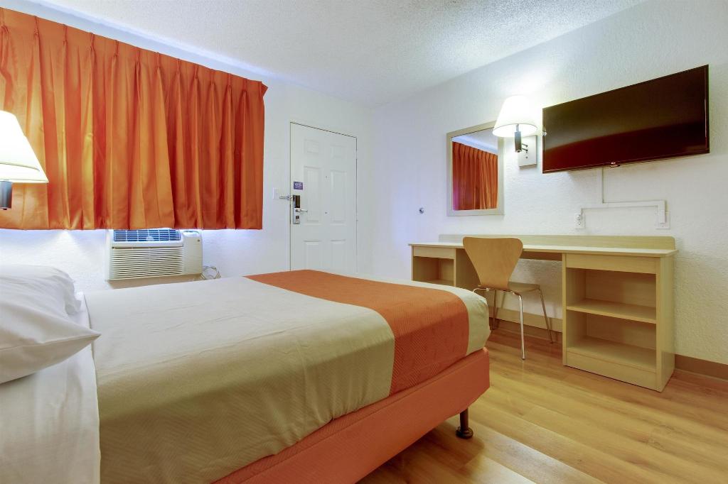Motel 6 Tempe, AZ - Scottsdale South
