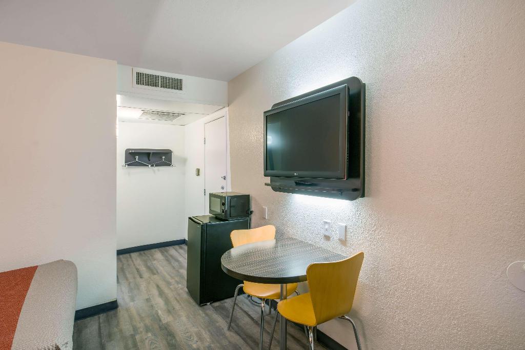 Motel 6 Williams, CA