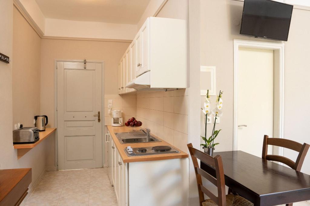 Talos Hotel Apartments