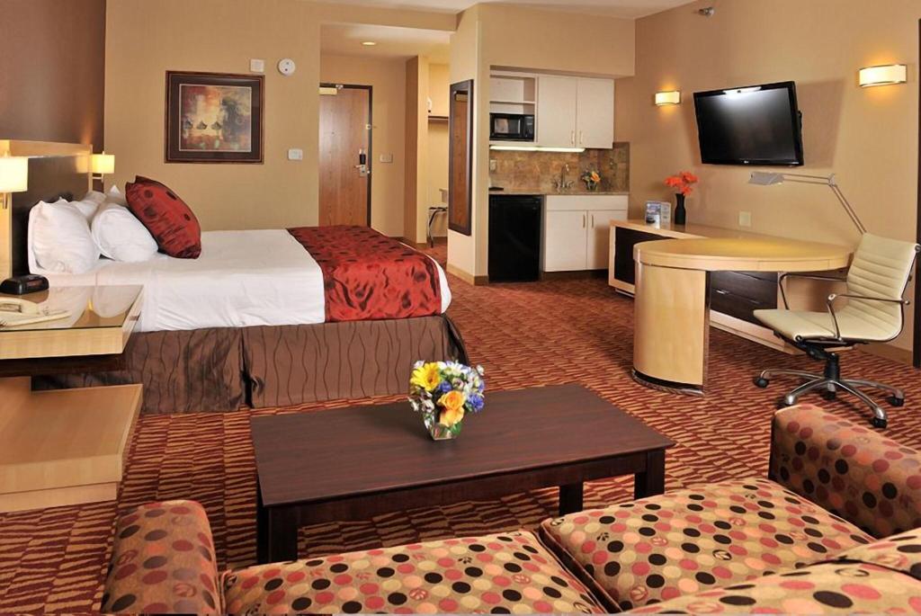 Lakeside Hotel Casino, a Travelodge by Wyndham
